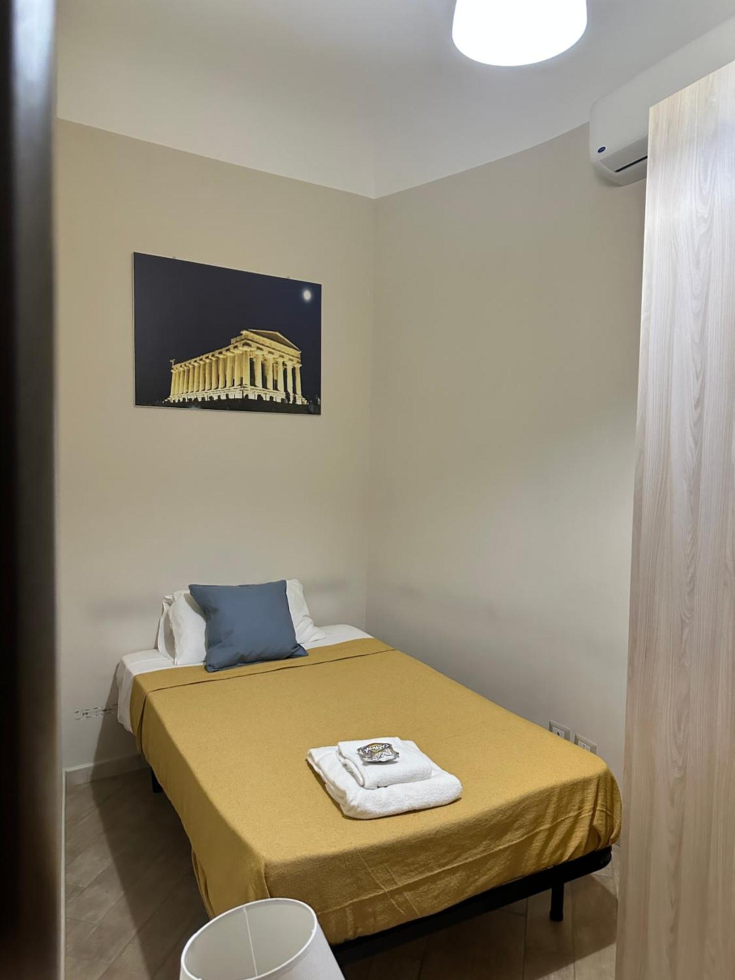 La Casa In Centro Apartment Agrigento Luaran gambar
